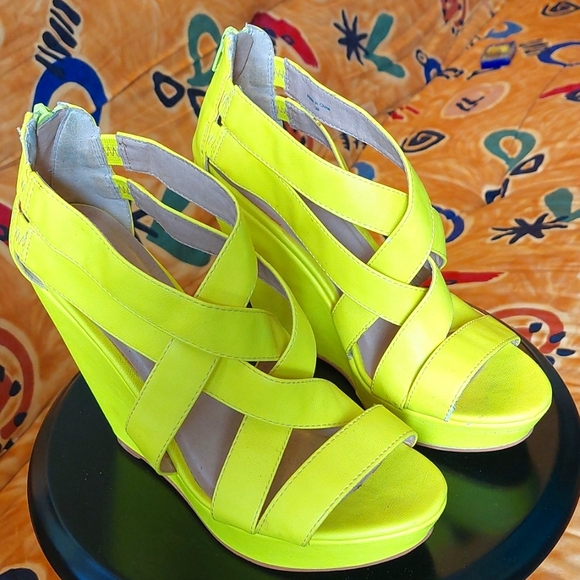 Material Girl wedges heels size US 9 / 39 EUR - Picture 3 of 7